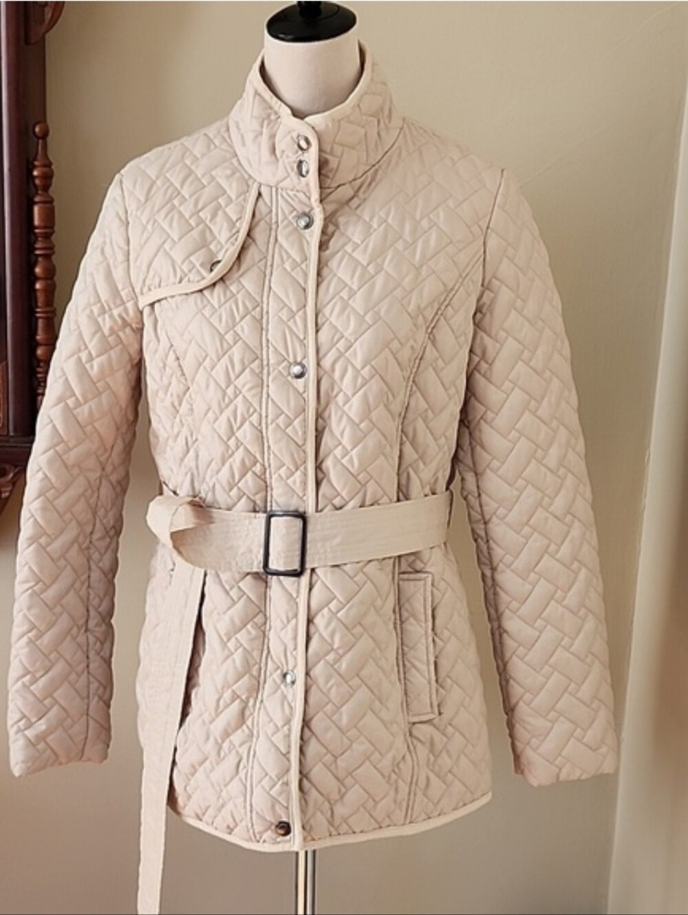 LIZ CLAIBORNE Quilted Belted Jacket Coat Cream, M